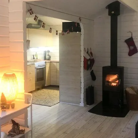 Charming Summer House By The Gudena With Sauna Prázdninový dům *